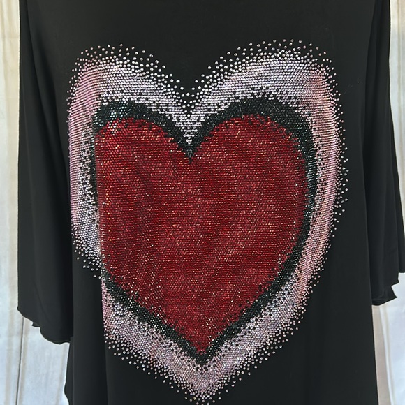 Two piece pant set rhinestone heart red and pink a conversation piece for sure. - Picture 2 of 7